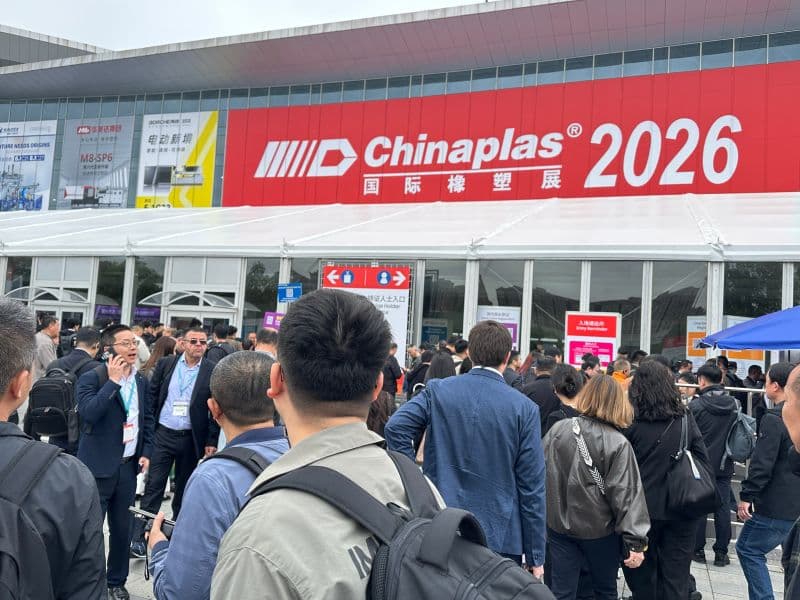Visitors arriving at the CHINAPLAS 2026 exhibition entrance